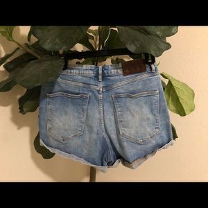 Zara Shorts - TRD Denim Zara light blue jean shorts Size 6 Zara Shorts - TRD Denim Zara light blue jean shorts Size 6
